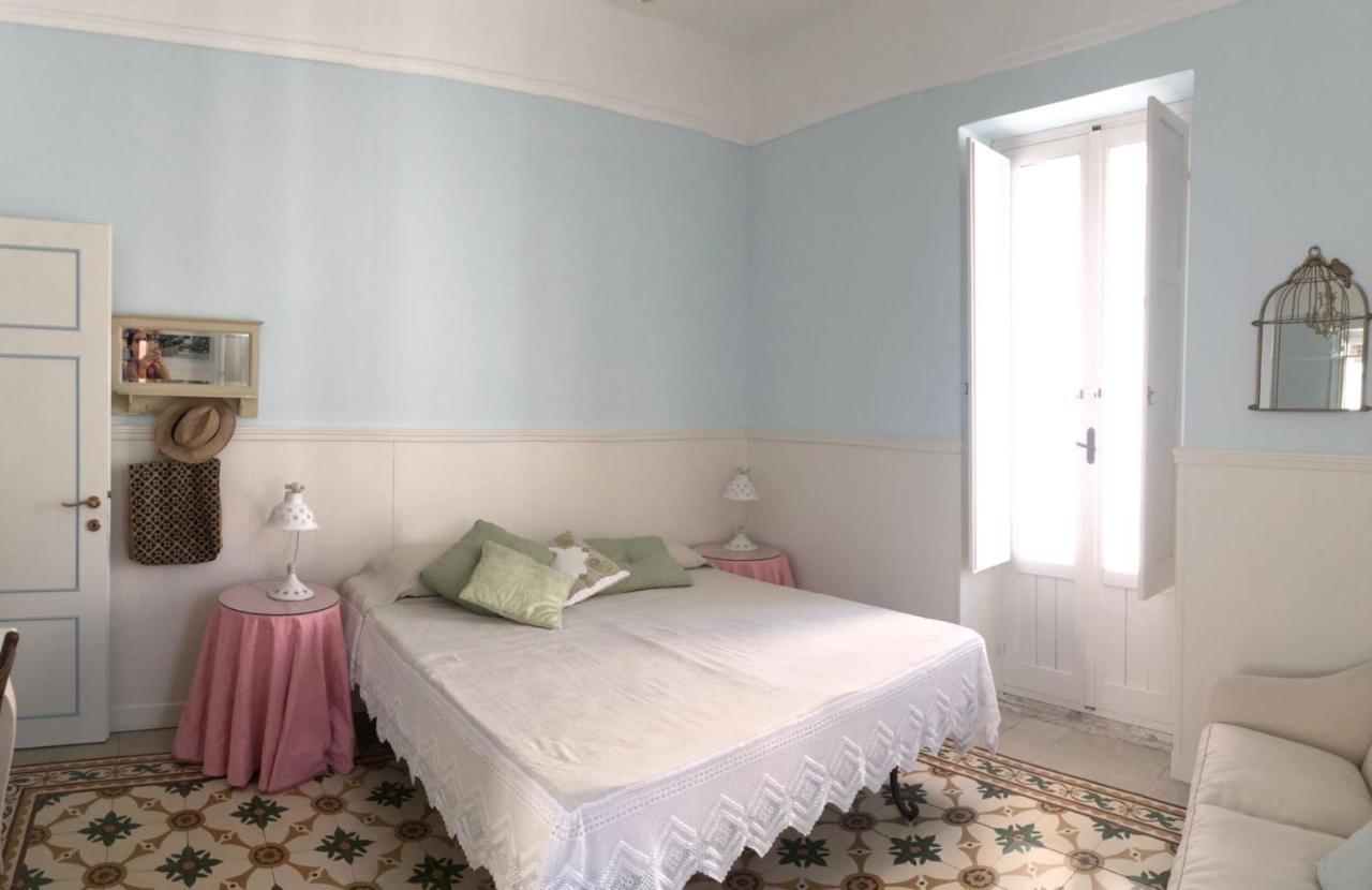 Piazzetta San Domenico Apartment โมโนโปลี ภายนอก รูปภาพ